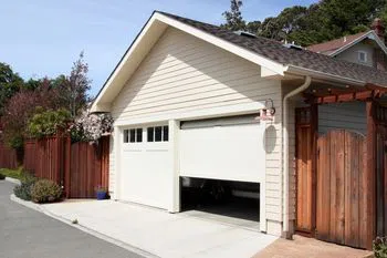 Golden Garage Door Service Austin, TX 512-553-1358 - abt-cont-gr-18m